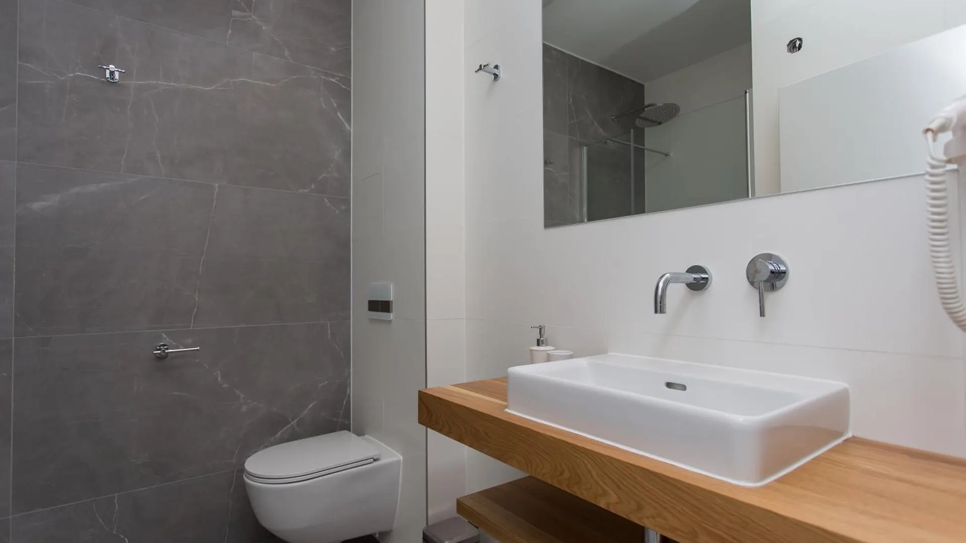 ****  Bifora Heritage Hotel Trogir Chorvatsko